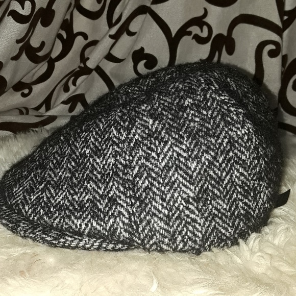 Burberry hat / Small - Picture 1 of 4